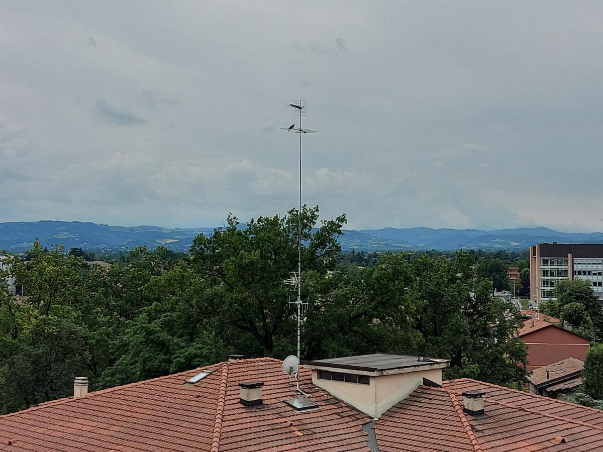 Fare Bnb - Room Del Parco Reggio Emilia Exterior foto