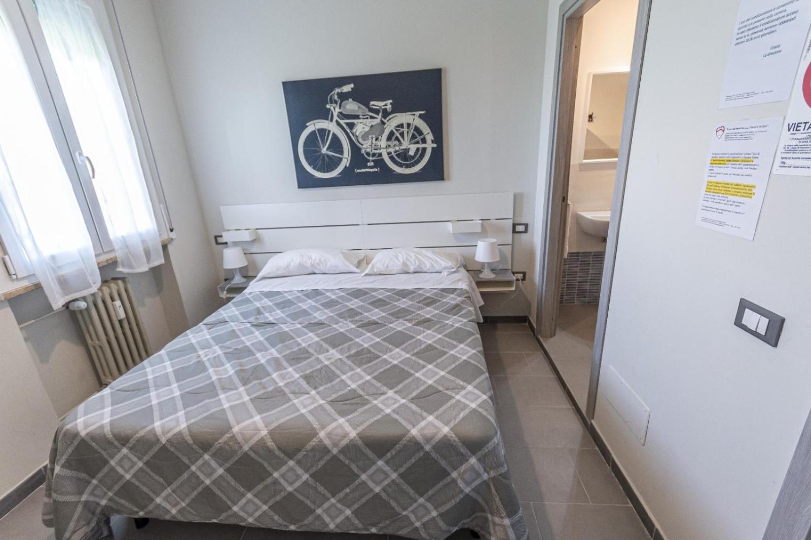 Fare Bnb - Room Del Parco Reggio Emilia Exterior foto